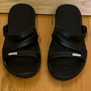 Black Crocs Women’s Size 6